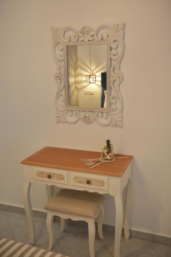 Delfinaki Boutique Apartments Lionas Beach ,Naxos Екстериор снимка
